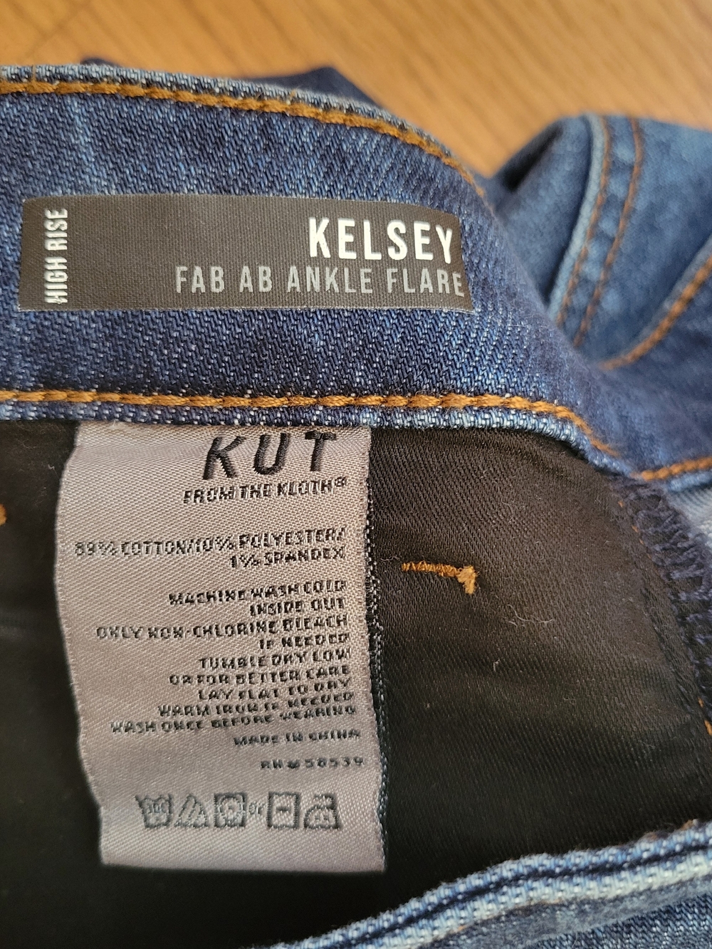 Kut from the Kloth Fab Ab Ankle Flare Jeans - Picture 4 of 5